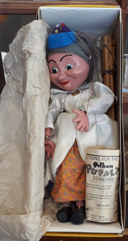 Pelham Puppets Queen Marionette SL23